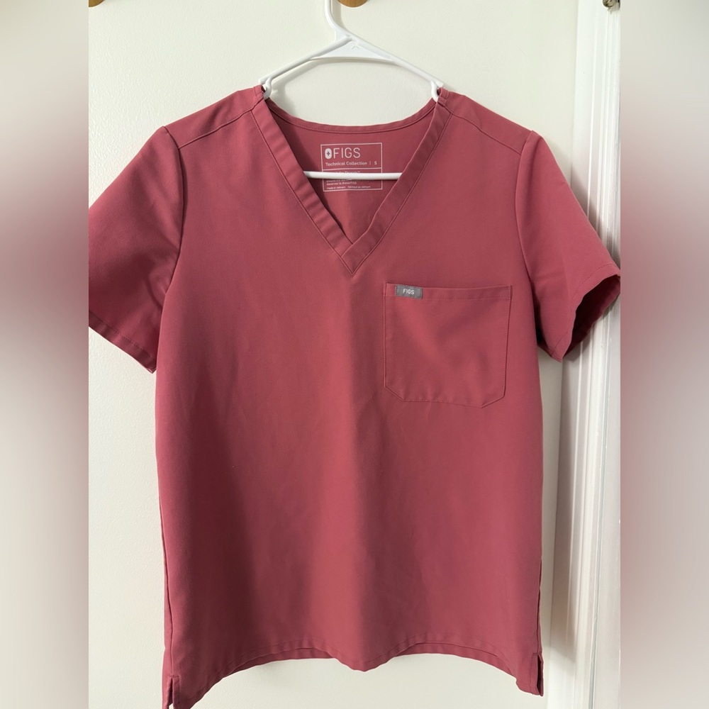 Figs Rose V-Neck Scrub Top